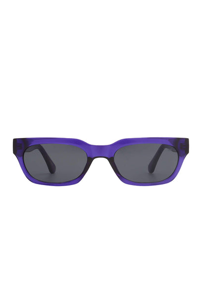 A.Kjaerbede_Sonnenbrille_Halo_LavendelTransparent_front