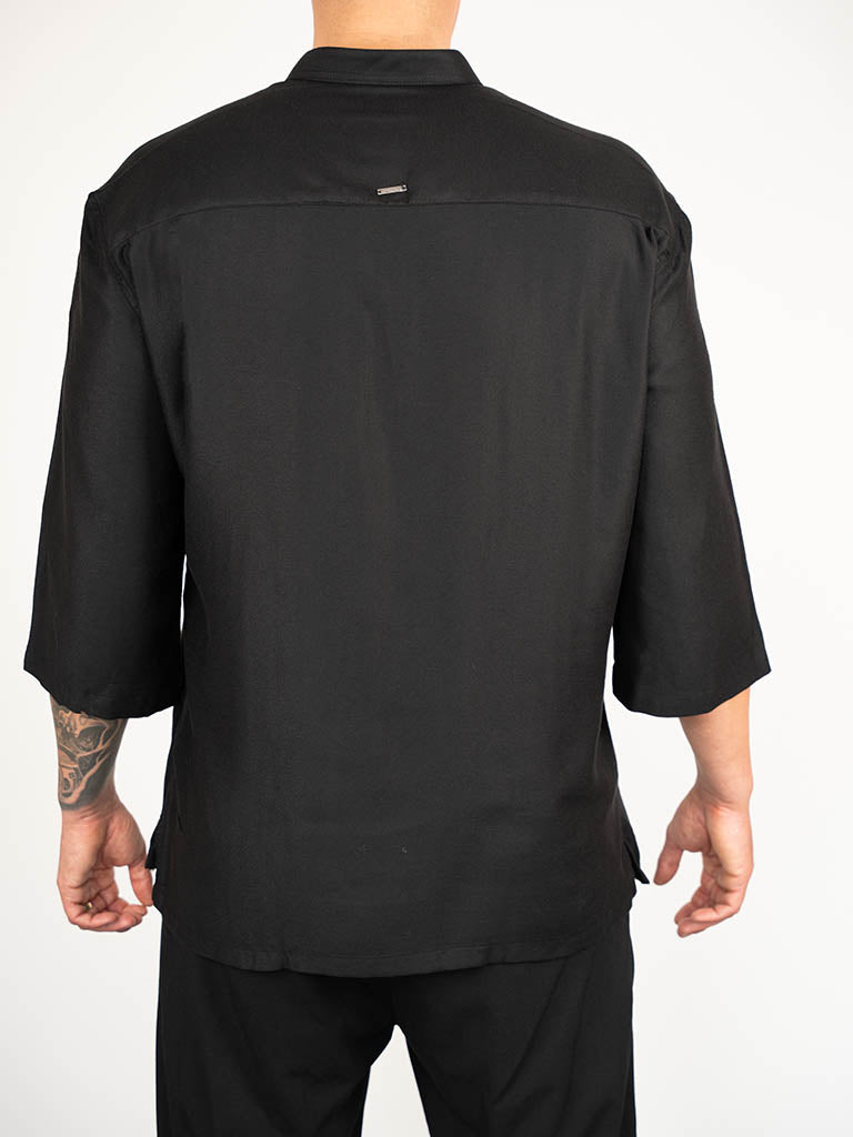 herren-sommerhemd-oversize-schwarz